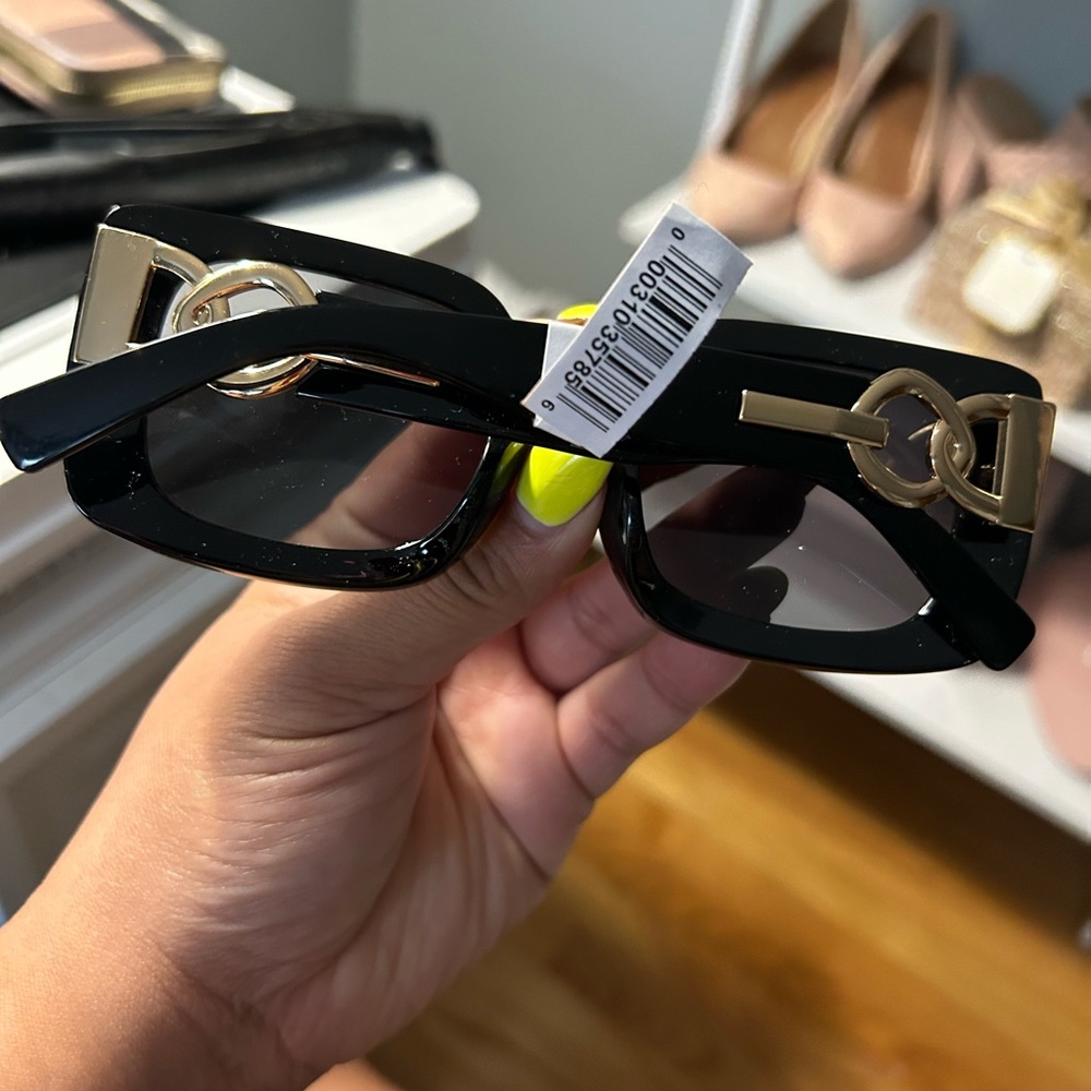 Sunglasses - Picture 2 of 3